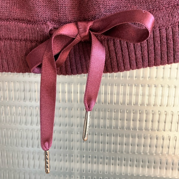 Lululemon Hooded Sweater - Picture 4 of 5